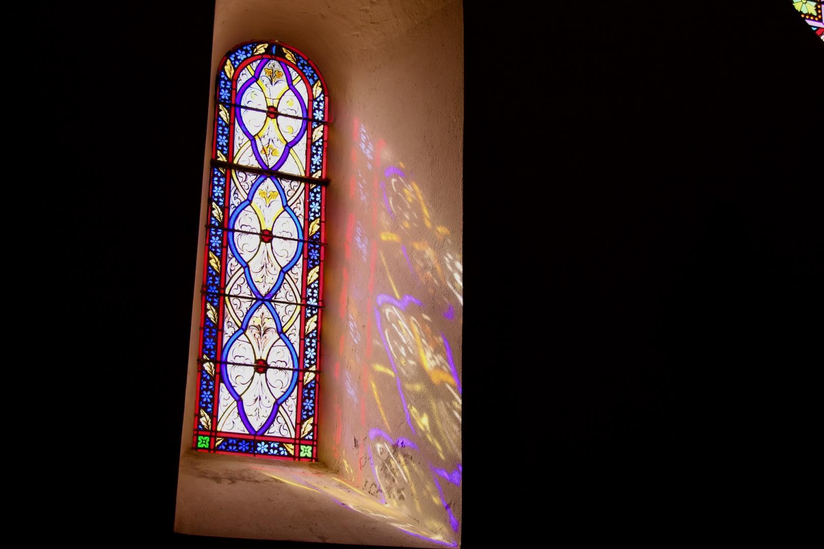 Eglise vitrail 3.jpeg