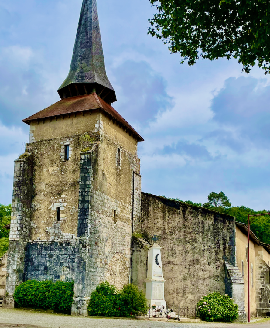 Monument aux morts eglise.png