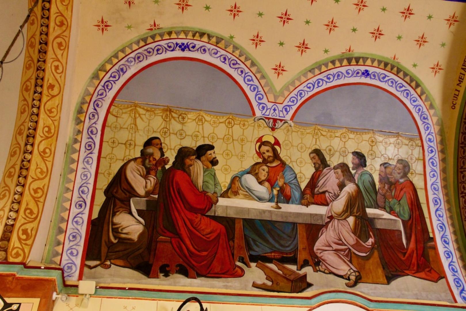 Eglise scene gauche.jpeg